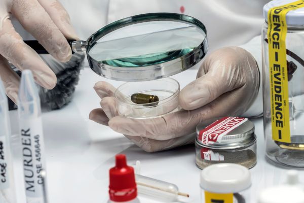 police scientifique ecole